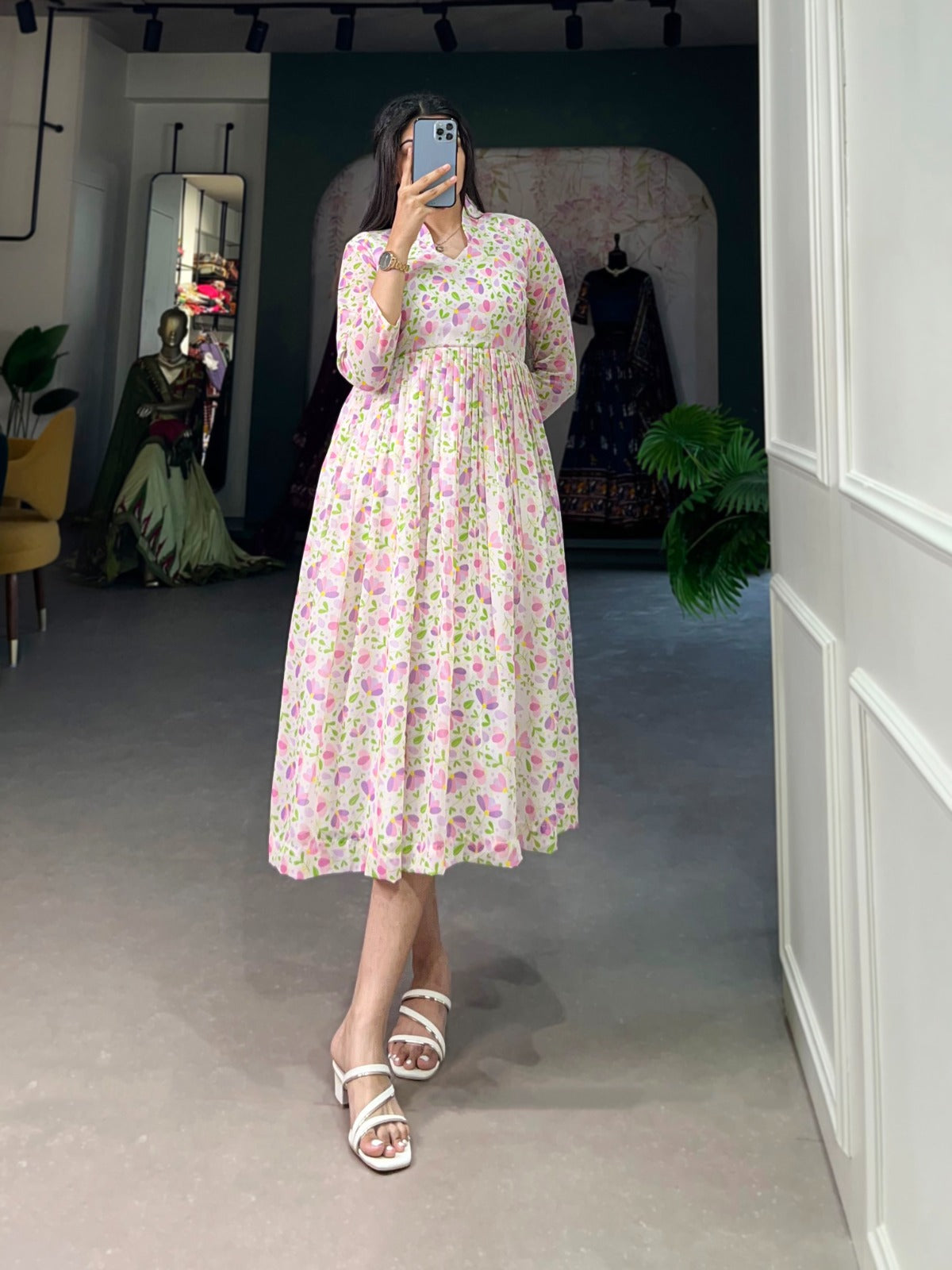 Floral Print Georgette Frock – Elegant Spring Dress with Adjustable Fit