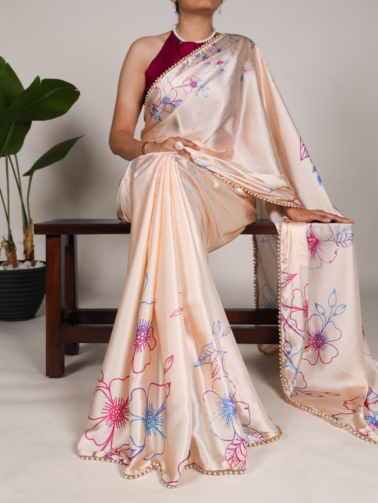 Elegant Pearl-Edged Floral Satin Silk Saree with Unstitched Banglory Blouse