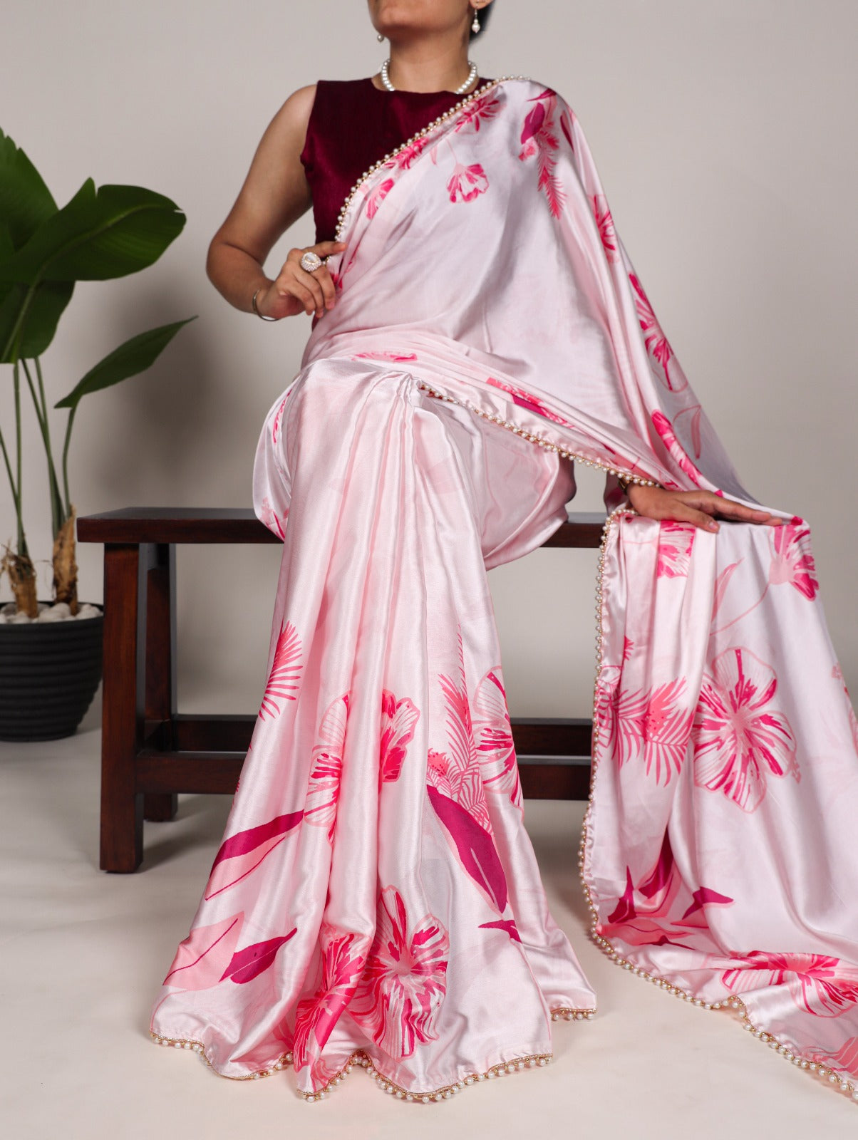 Elegant Pearl-Edged Floral Satin Silk Saree with Unstitched Banglory Blouse